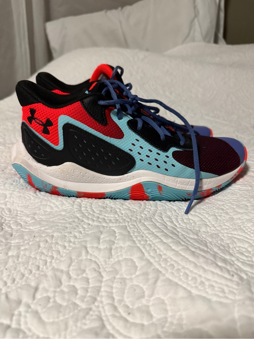 Under Armour Red Teal Navy Multicolor Athletic Shoes